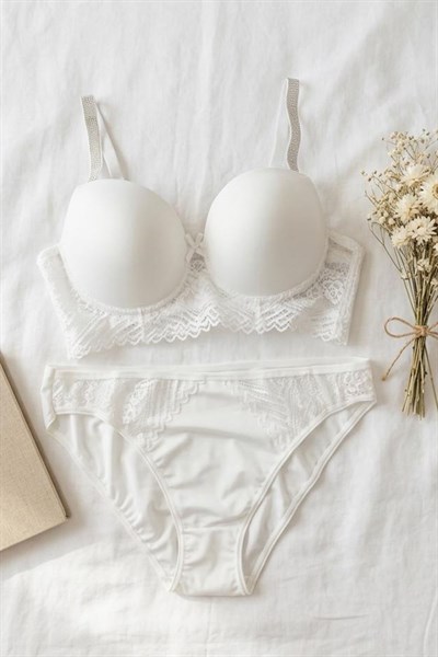 Desteksiz Balenli Büyük Beden Taş Detaylı Sütyen Takım Beyaz