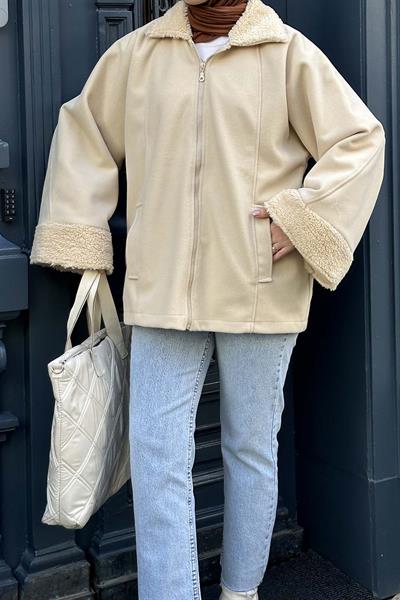 Gömlek Yaka Düşük Omuz Kürk Detaylı Mont Krem