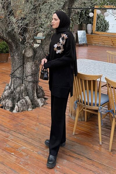 Aksesuarlı Triko Takım Siyah