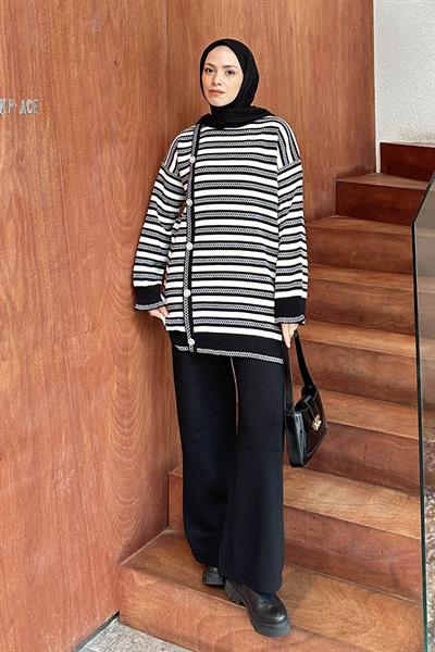 Çizgili Yan Düğme Detaylı Triko Takım Siyah