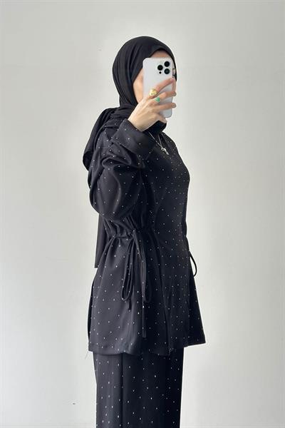 Tünel Detaylı Taşlı Takım Siyah