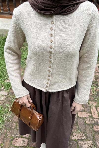 Düğme Detaylı Hırka Bej