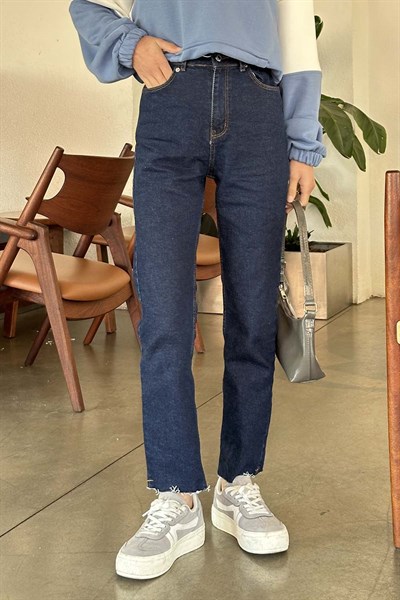 Kesik Paça Fit Jean Lacivert