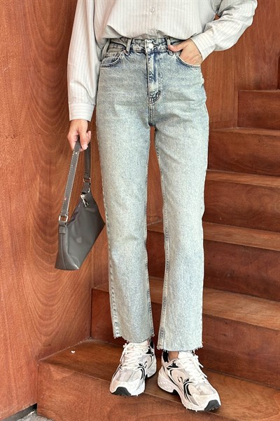 Kesik Paça Fit Jean Mavi