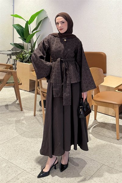 Kuşak Detaylı Bluz-Etek Takım Kahverengi