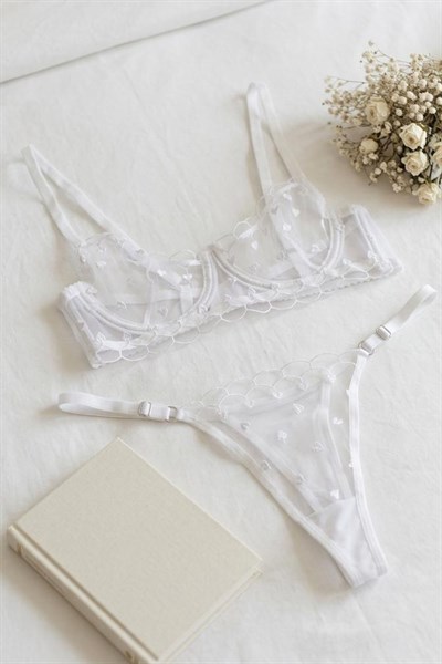 Kalp Nakışlı Tül  Sütyen Takım Beyaz