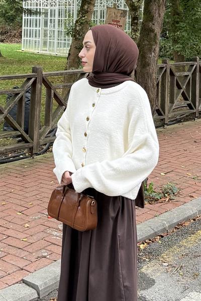 Gold Düğme Detaylı Hırka Beyaz