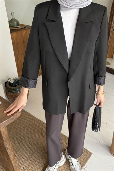 Çizgili Astarlı Tesettür Ceket Siyah