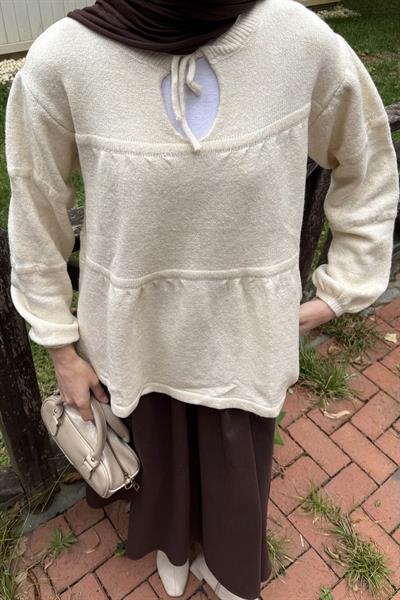 Yakası Bağcıklı Triko Kazak Natural