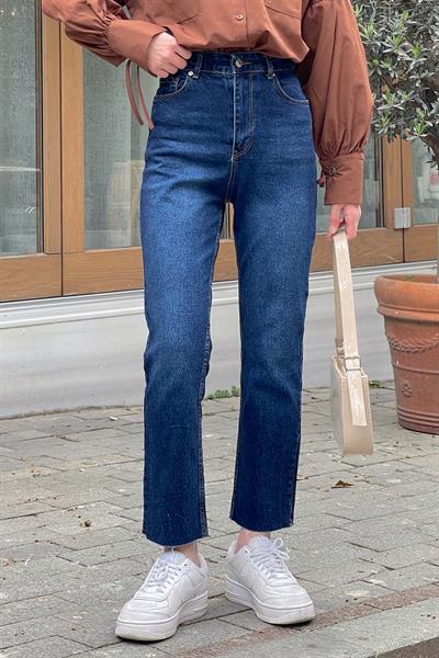 Kesik Paça Fit Jean Koyu Mavi