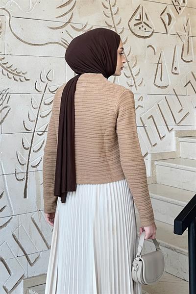 Links Desenli Crop Hırka Camel