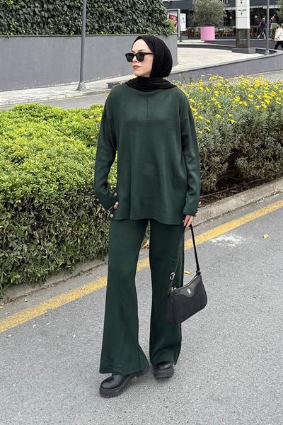 Düğme Detaylı Triko Takım Zümrüt Yeşili