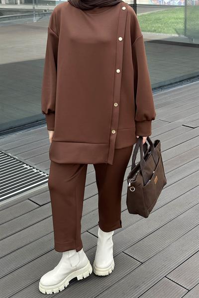 Yan Çıtçıt Detaylı Scuba Tesettür Takım Kahverengi