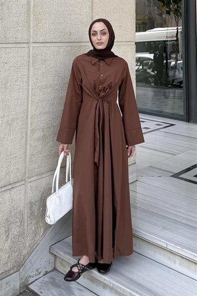 Ön Bağlama Detaylı Tesettür Elbise Acı Kahverengi