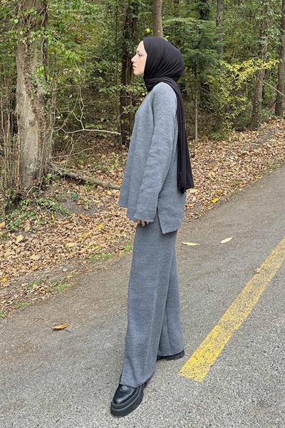 Basic Pantolon Önü Yırtmaçlı Triko Tesettür Takım Gri