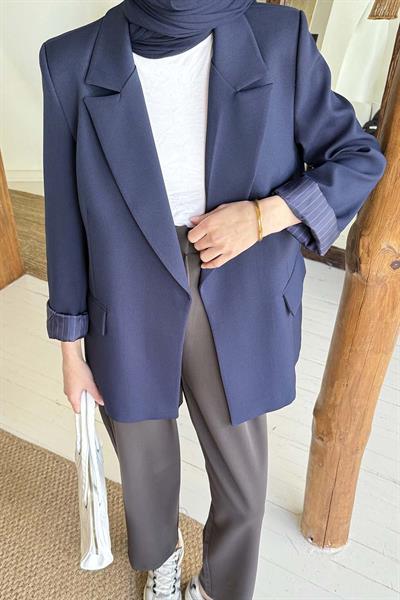 Çizgili Astarlı Tesettür Ceket Lacivert