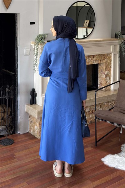 Eteği Bağlama Detaylı Takım Saks Mavisi