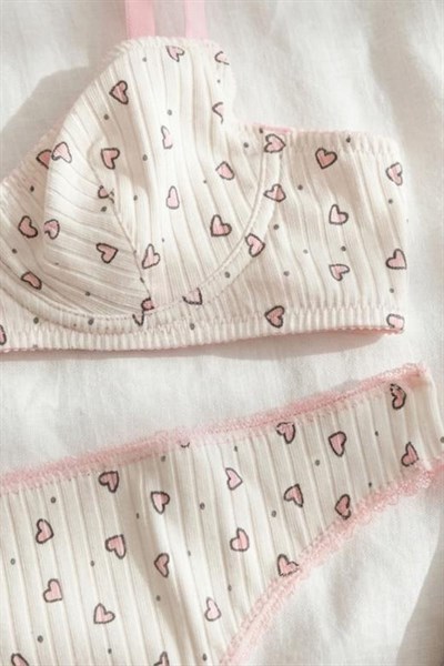 Pamuklu Balenli Pembe Kalpli Sütyen Takım Beyaz
