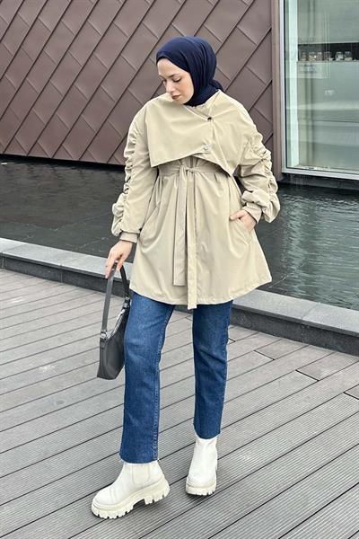 Kolları Büzgü Detay Fermuarlı Mont Krem