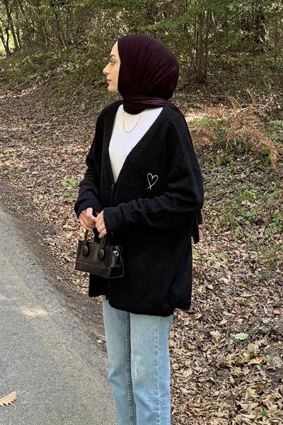 Kalp Nakış Detaylı Oversize Hırka Siyah