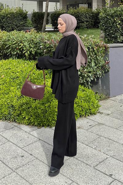 Asimetrik Bisiklet Yaka Triko Takım Siyah