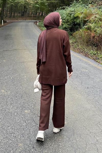 Çiçek Detaylı Triko Takım Acı Kahverengi