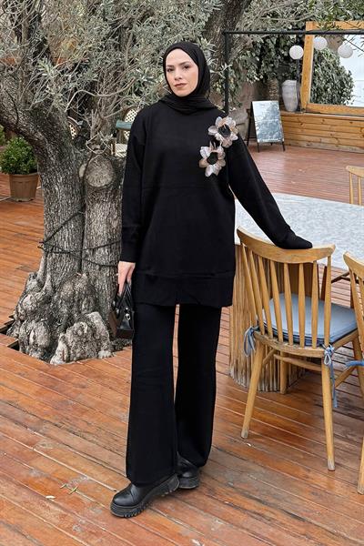 Aksesuarlı Triko Takım Siyah