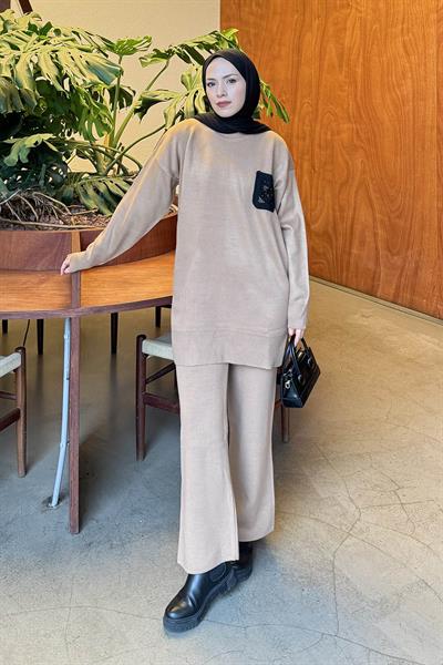 Dantel Cep Detaylı Triko Takım Camel