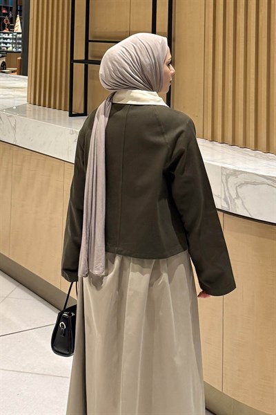 Yaka Detaylı Çıtçıtlı Ceket Haki