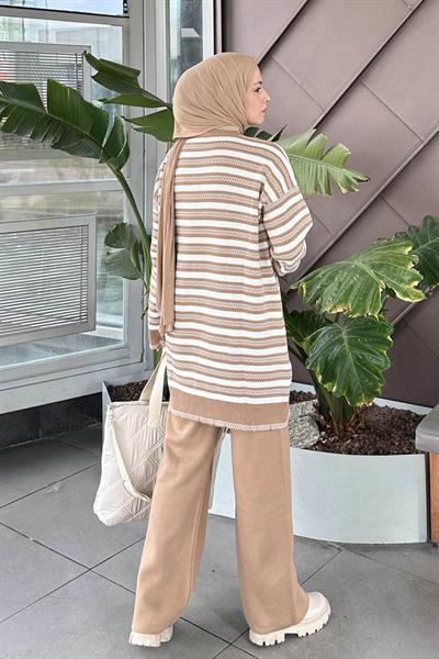Çizgili Yan Düğme Detaylı Triko Takım Sütlü Kahve