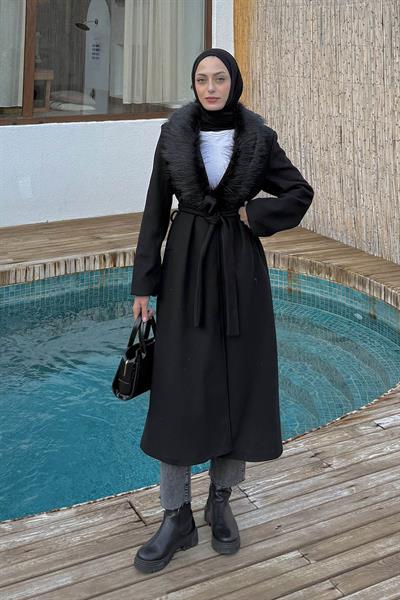 Kürk Yakalı Kaban Siyah