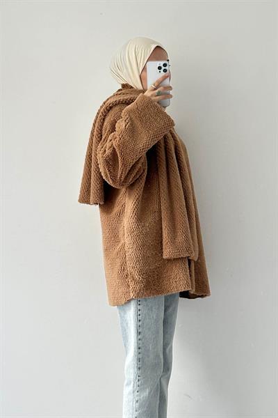 Peluş Atkılı Mont Sütlü Kahve