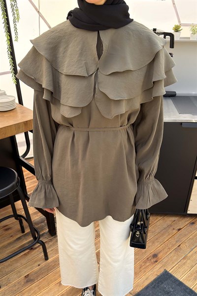 Volan Detaylı Kol Büzgülü Gömlek Haki