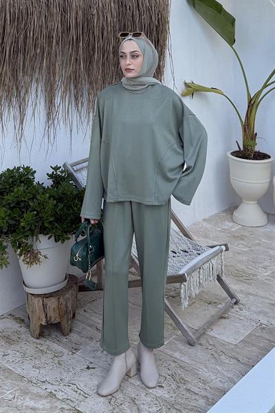 Kup Detaylı Eşofman Takımı Haki