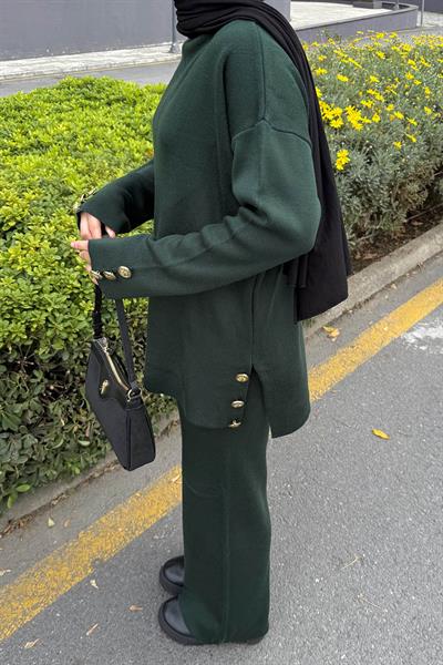 Düğme Detaylı Triko Takım Zümrüt Yeşili