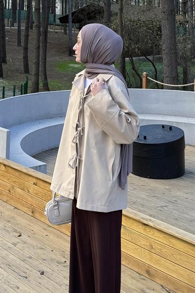 Fiyonk Detaylı Trençkot Bej