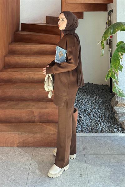 Cep Detaylı Triko Takım Acı Kahverengi