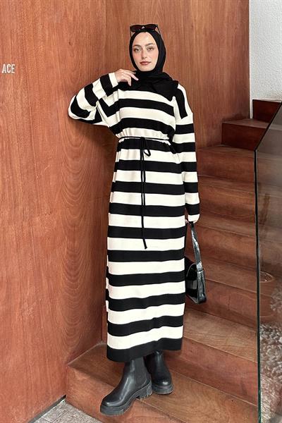 Bebe Yaka Detaylı Çizgili Triko Elbise Siyah