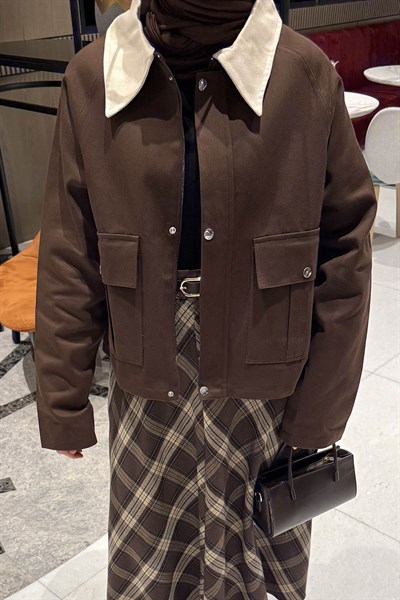 Yaka Detaylı Çıtçıtlı Ceket Acı Kahverengi