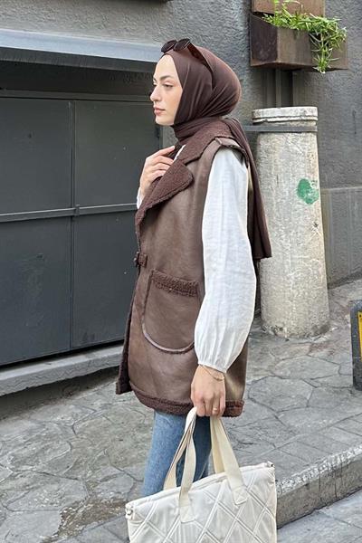 Garnili İçi Kürk Detaylı Deri Yelek Kahverengi