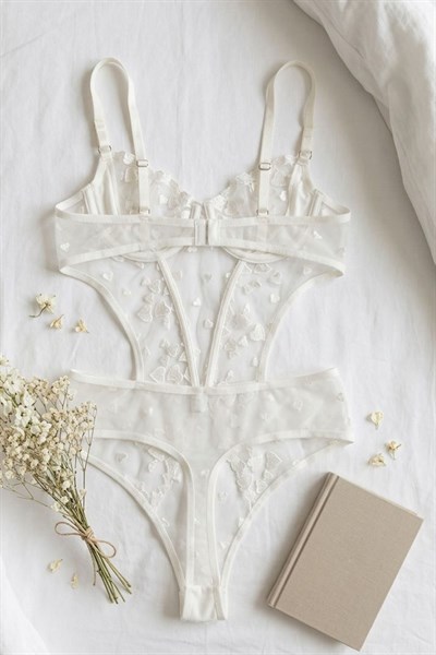Kırmızı Kalp Desen Bodysuit Beyaz