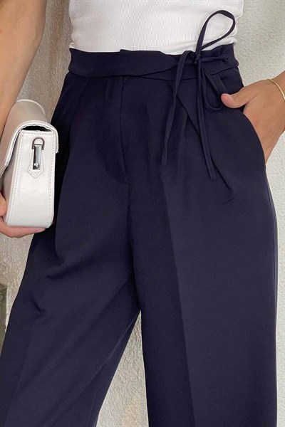 İp Detaylı Pantolon Lacivert