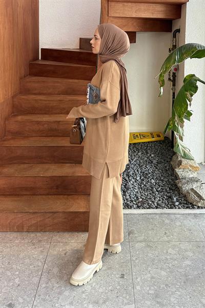 Cep Detaylı Triko Takım Camel