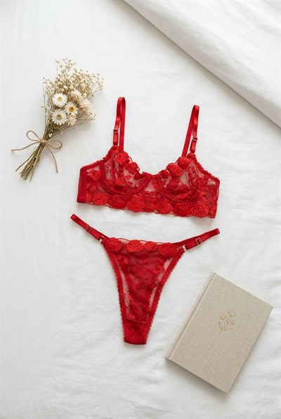 Nakışlı Dantelli İp Askılı Sütyen Takım Kırmızı