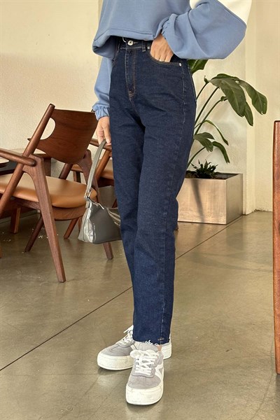 Kesik Paça Fit Jean Lacivert