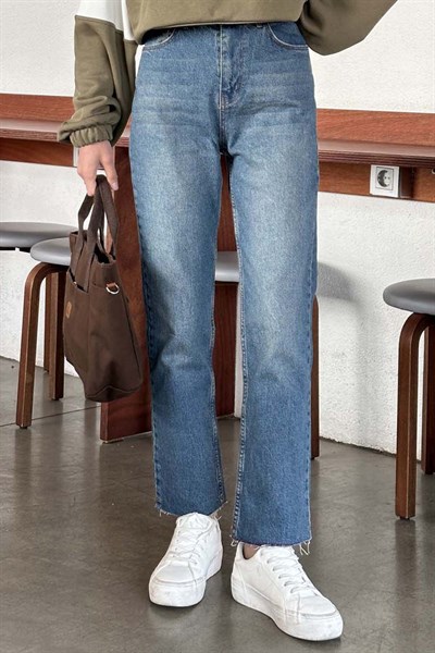 Kesik Paça Fit Jean Nostalji mavi