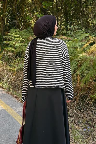 İnce Çizgili Triko Hırka Siyah