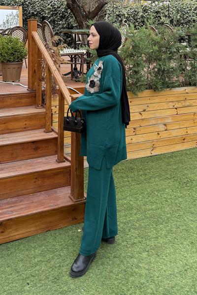 Aksesuarlı Triko Takım Zümrüt Yeşili