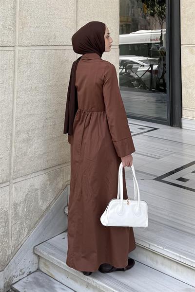 Ön Bağlama Detaylı Tesettür Elbise Acı Kahverengi