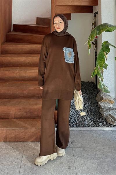 Cep Detaylı Triko Takım Acı Kahverengi